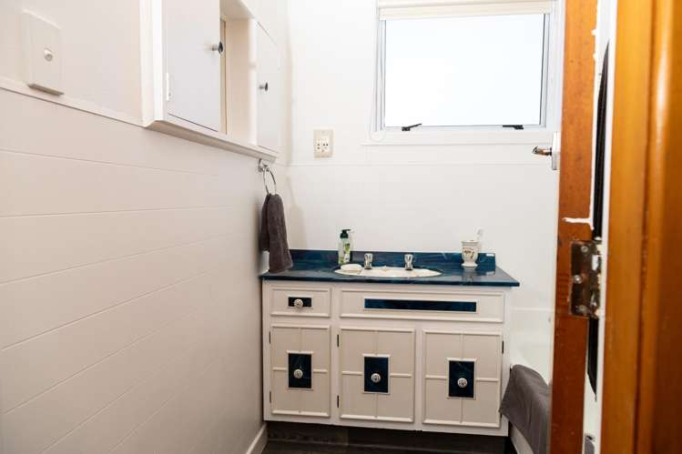 4 George Street Waitara_8