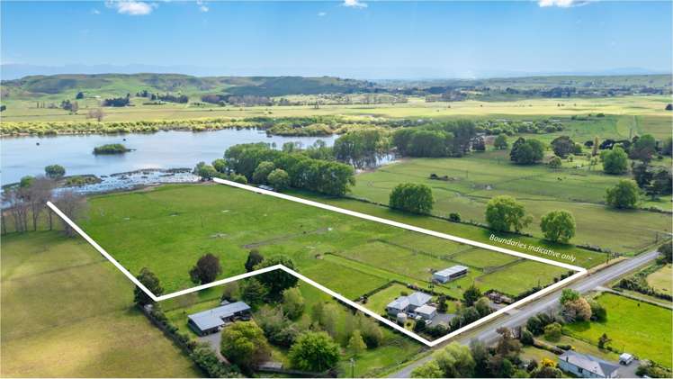 312 Racecourse Road Waipukurau and Surrounds_1