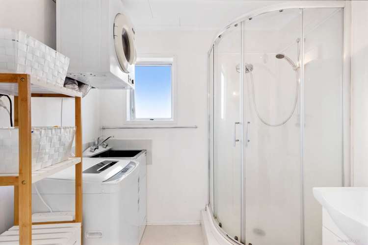 1/34 Rewarewa Road Te Atatu Peninsula_10