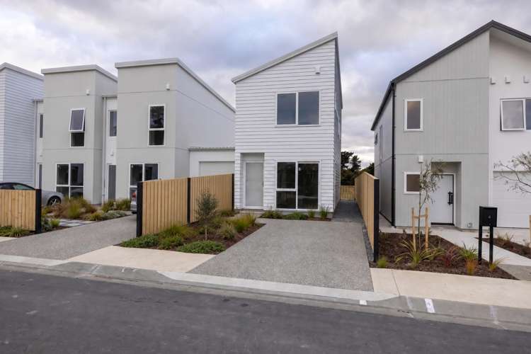 28 Tarāpuka Rd Kenepuru_0