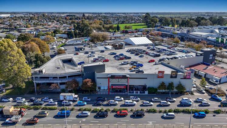 411 Main South Road Hornby_8