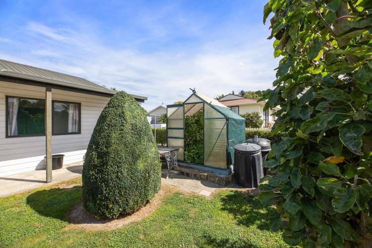 4 Walnut Lane Islington_13