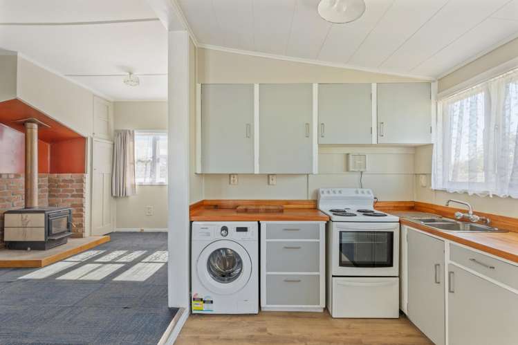 79A Swansea Road Stratford_17
