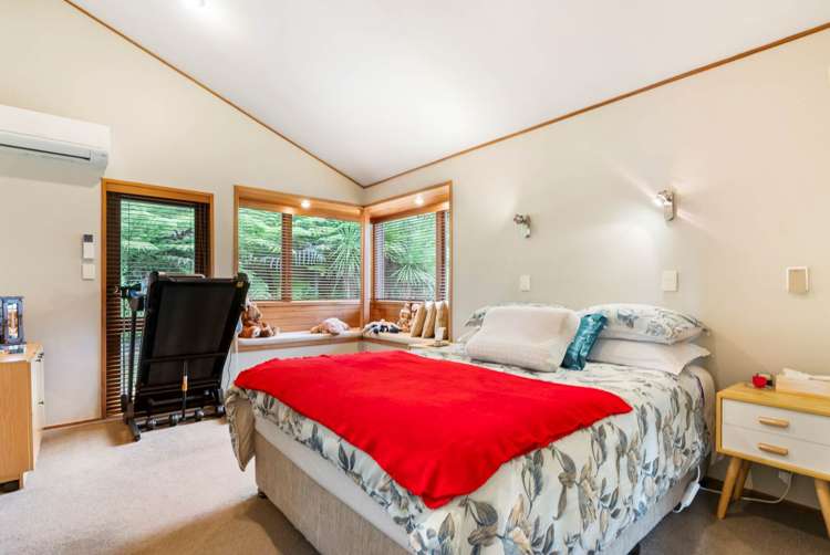 305 Hill Road The Gardens_15