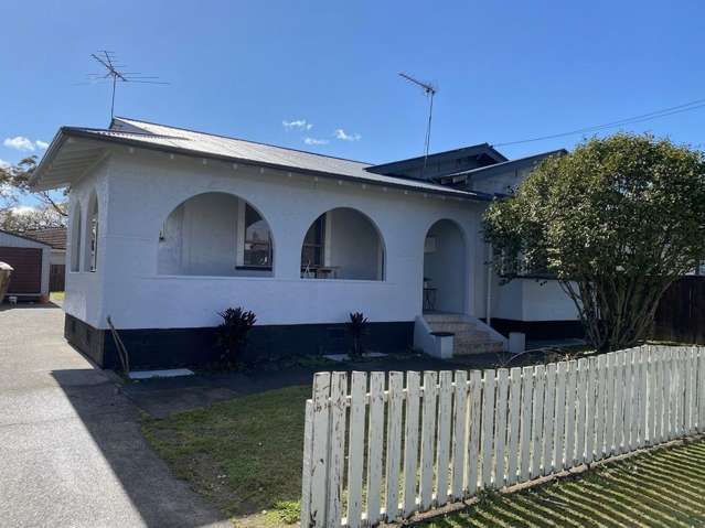 8 Rosella Road 2371_1
