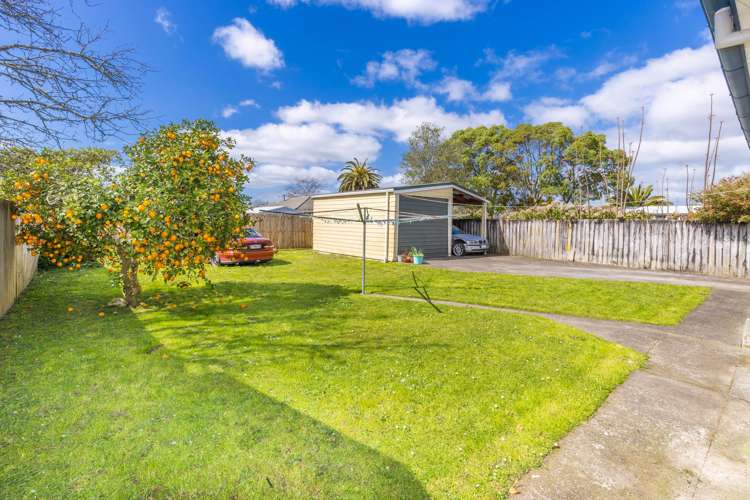 22 Sefton Crescent Chartwell_16