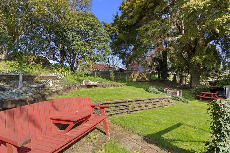 61 Eighty Eight Valley Road Wakefield_2