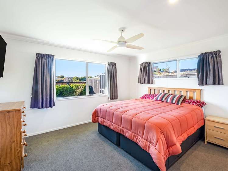 9 Magnolia Crescent Tawhero_14