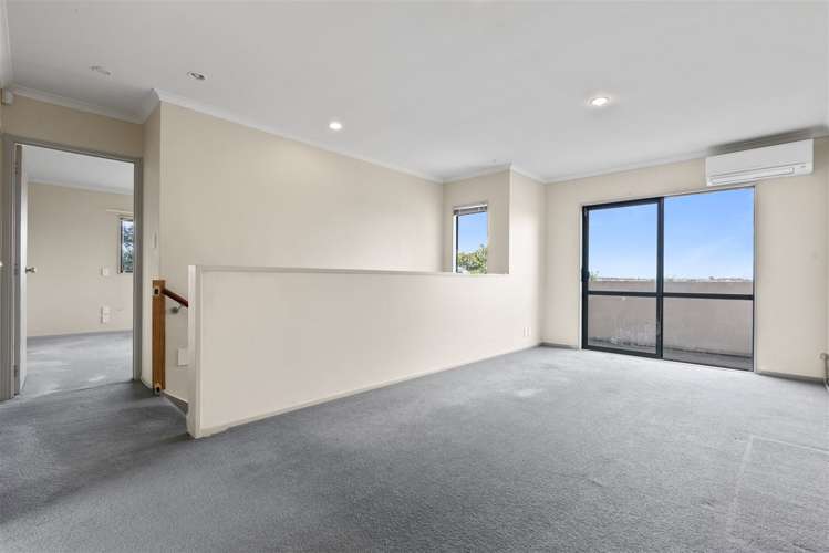 6 Brunswick Rise Mangere_13