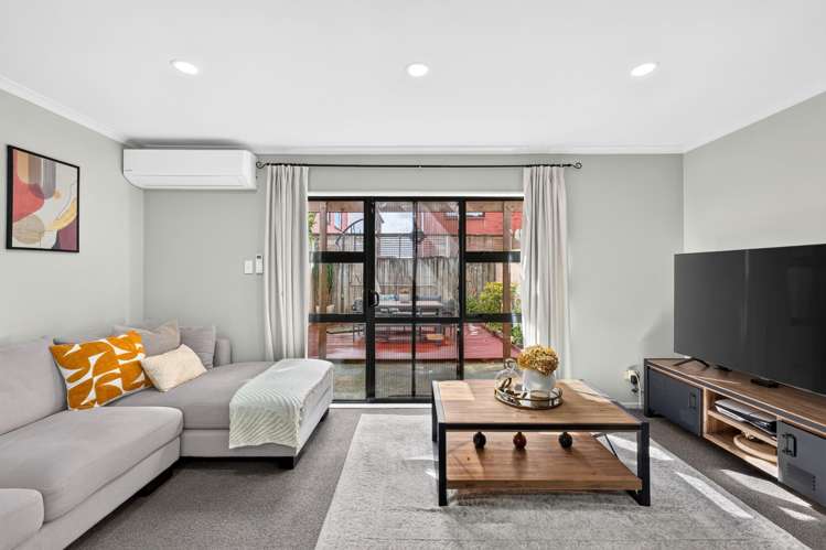 11/17 Harbour View Road_5