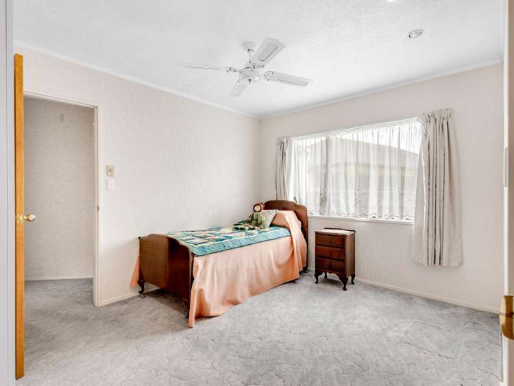 24 Webb Place Taradale_17