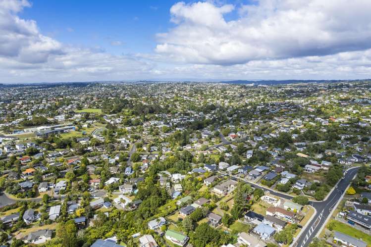 2/6 Charmaine Road Torbay_15