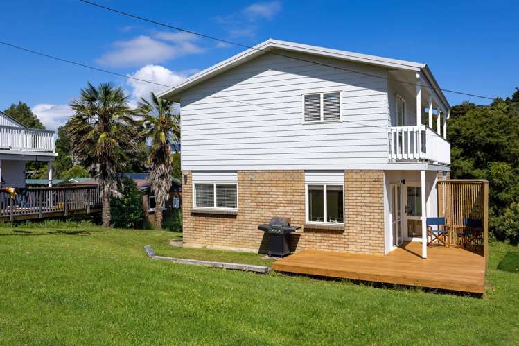 40 Lorenzen Bay Road Raglan_21