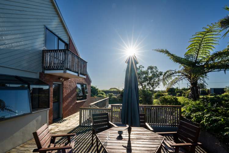 7 Rutherglen Road Paroa_18