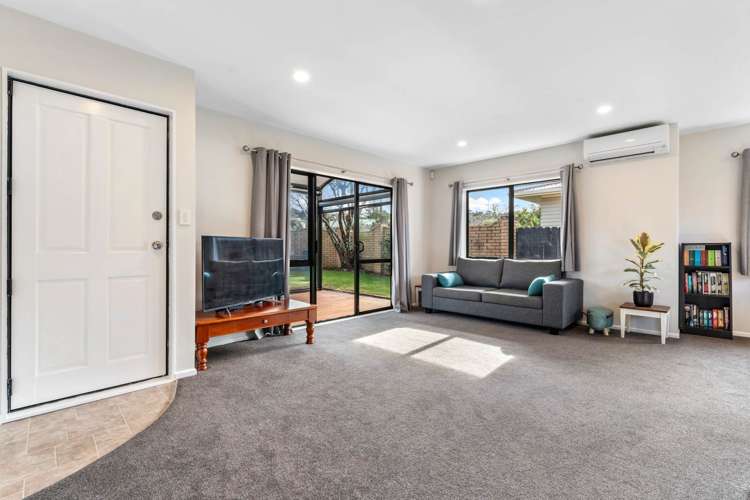 21 Koru Street Mangere Bridge_12