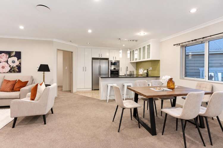 1722 Great North Road_2