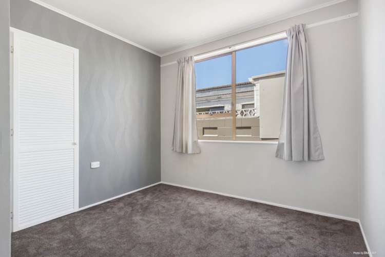 122 Astley Avenue New Lynn_9