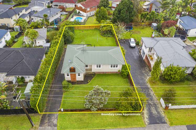 51 Tiroroa Avenue Te Atatu South_16