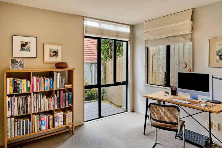 12/22 Oriental Terrace Oriental Bay_10