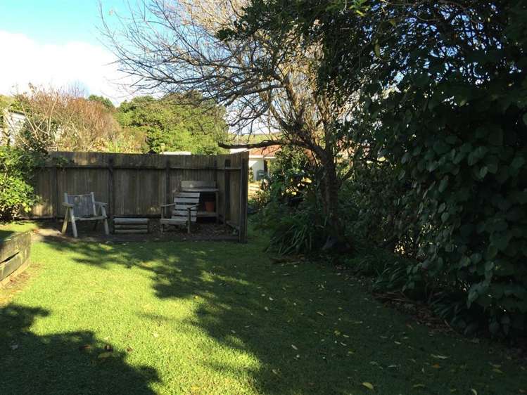 5 Rerenga Street Mokau_4