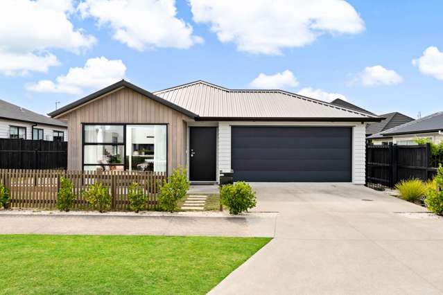 8 Kuinga Street Wainui_2
