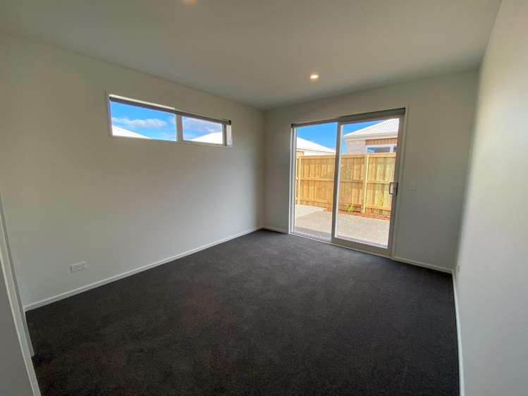 9 Harlequin Drive 11103_6