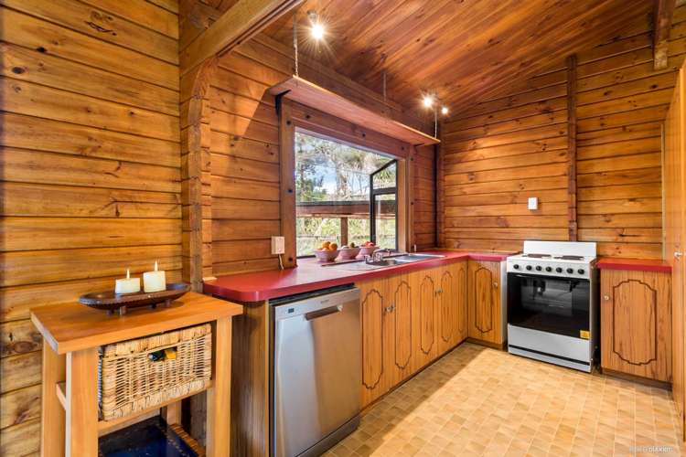 84 Kaurilands Road Titirangi_9
