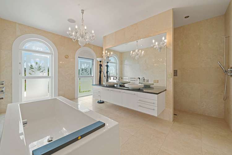 64 Porterfield Road Whitford_21