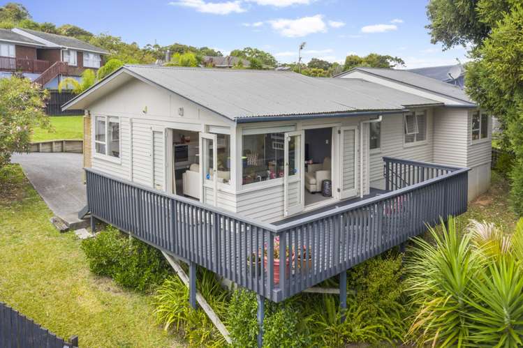 15 Scotstoun Place Glen Eden_2