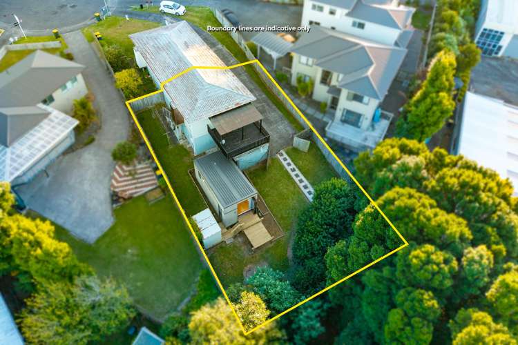 2/20 Celeste Place Totara Vale_21