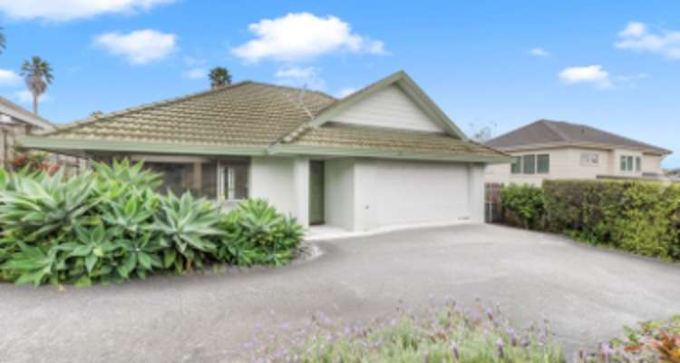 2/60 Whitford Road_0