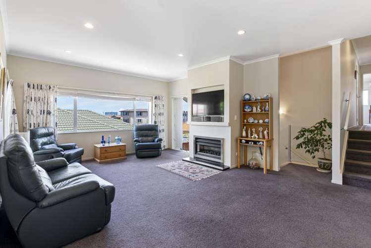 92 West Hoe Heights Orewa_2