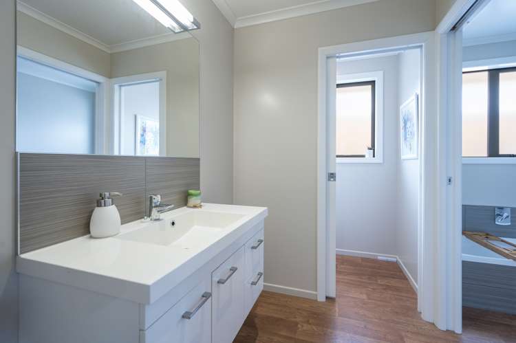 10 Sanctuary Drive Stoke_21