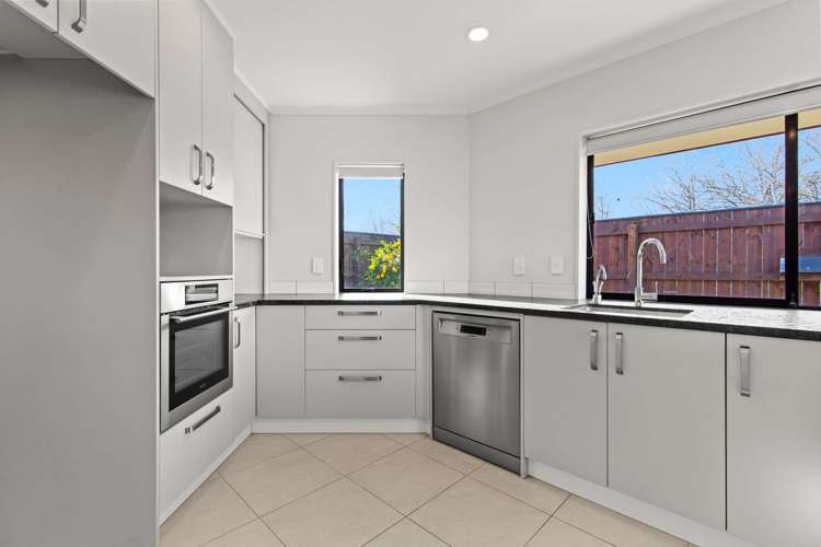 69a Ranolf Street Victoria_6