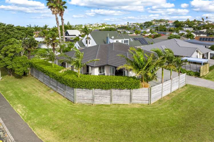 7 Laurie Street Red Beach_23