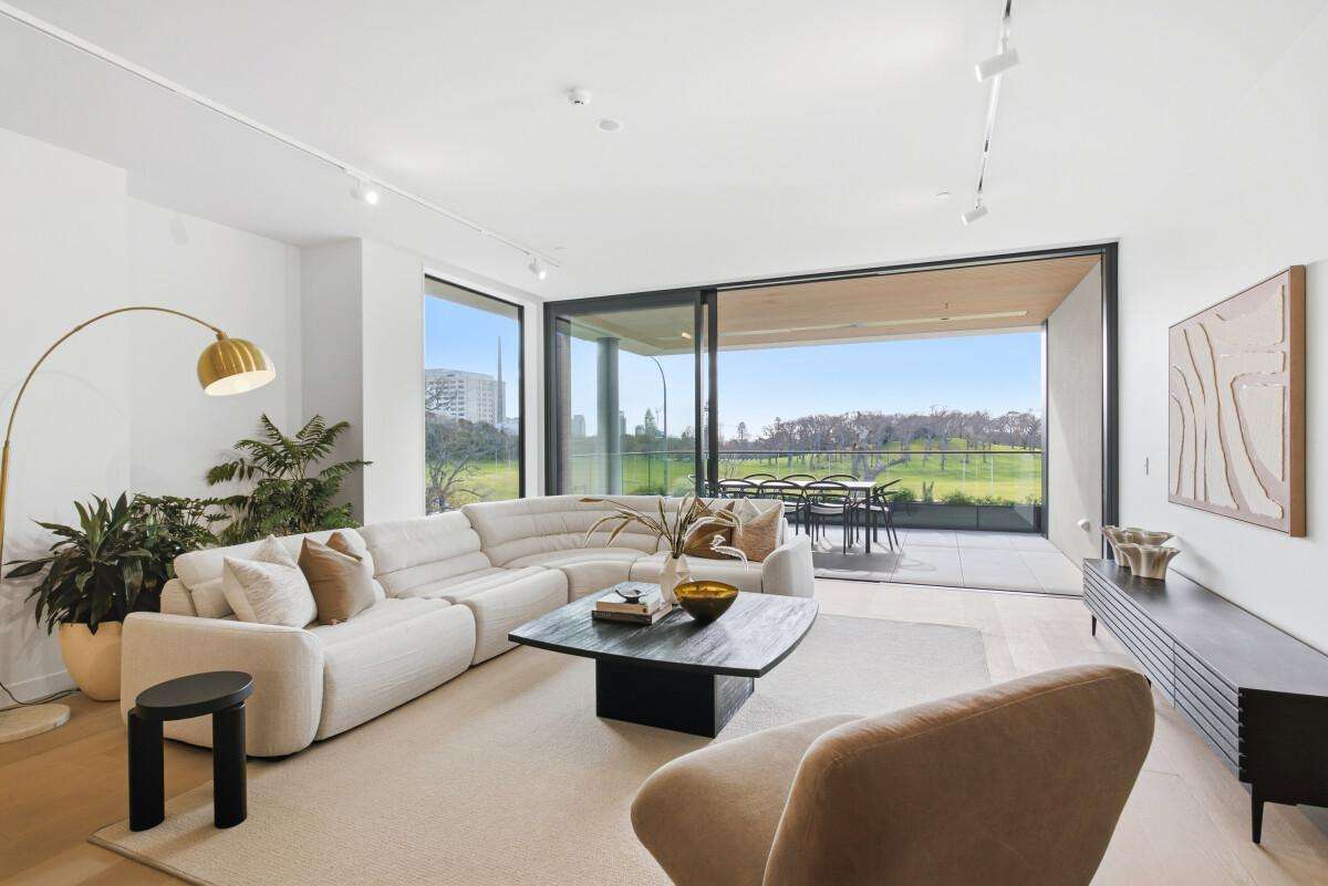 81 Carlton Gore Road_0