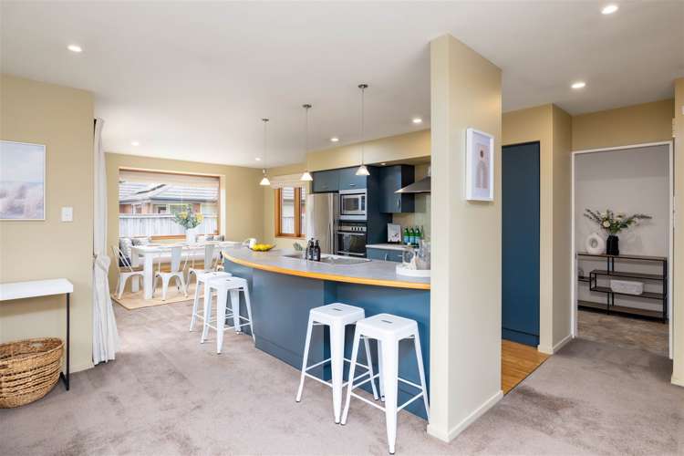 8 Piper Lane Beckenham_5