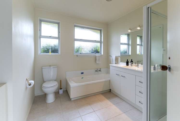 8 Richmond Avenue Waikanae_15