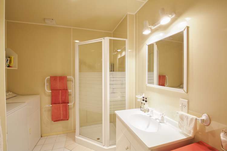 56 Lake Avenue Frankton_12