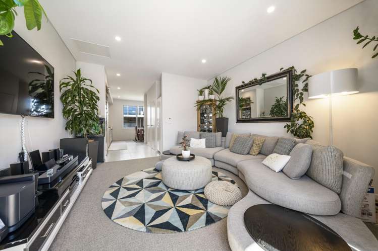 26 Ceramic Lane New Lynn_4