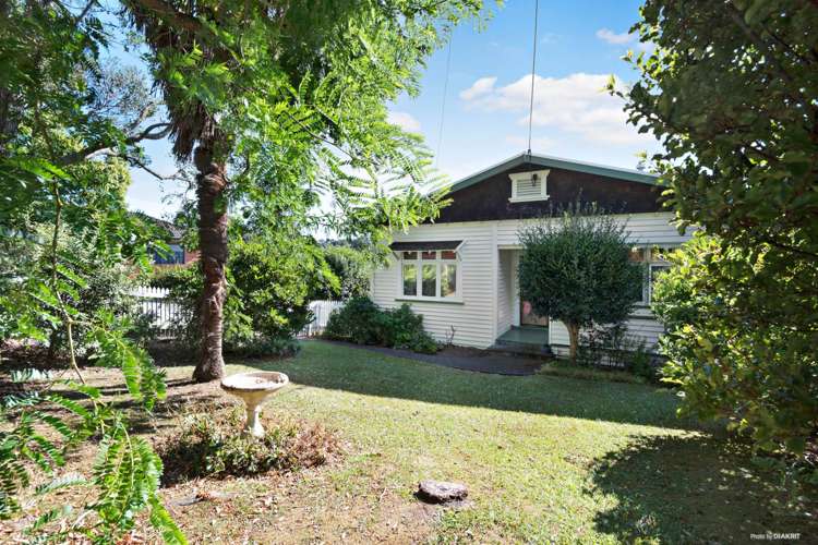 81 Rosier Road Glen Eden_8