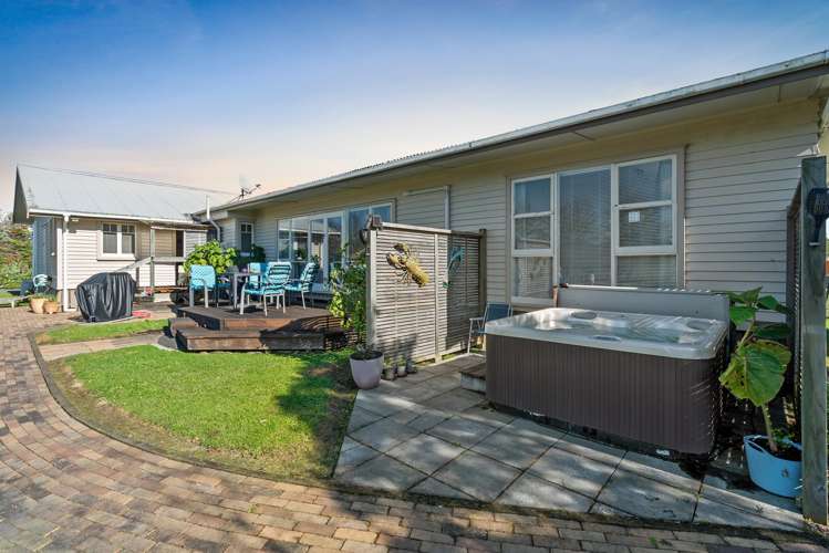 50 Kath Henry Lane Drury_16