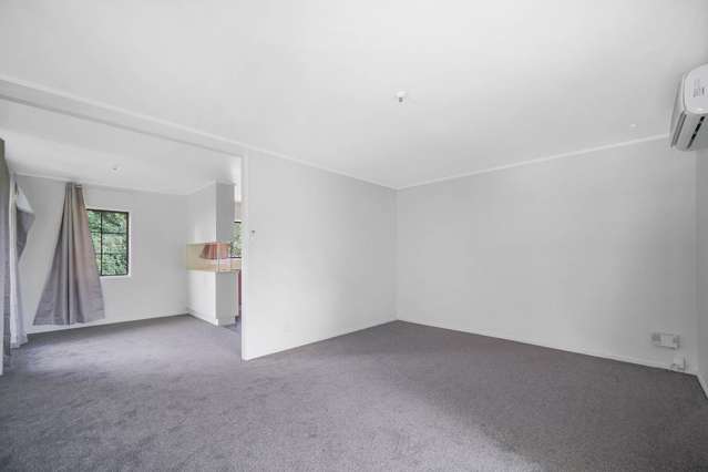 3 Bedroom House with Water Views!