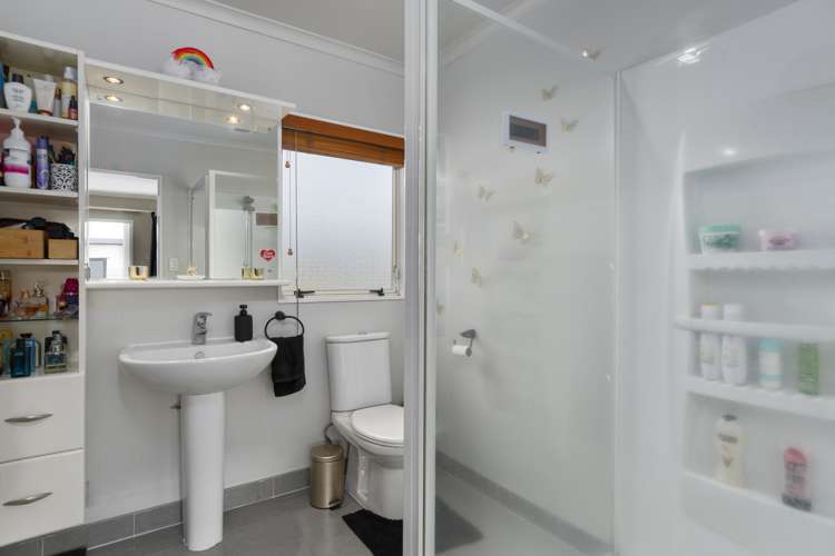 55a Matua Road Matua_12