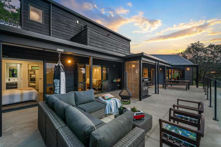 7 Attwood Road Paremoremo_28