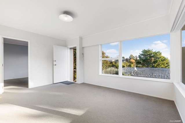 2/47 Peach Road Glenfield_4