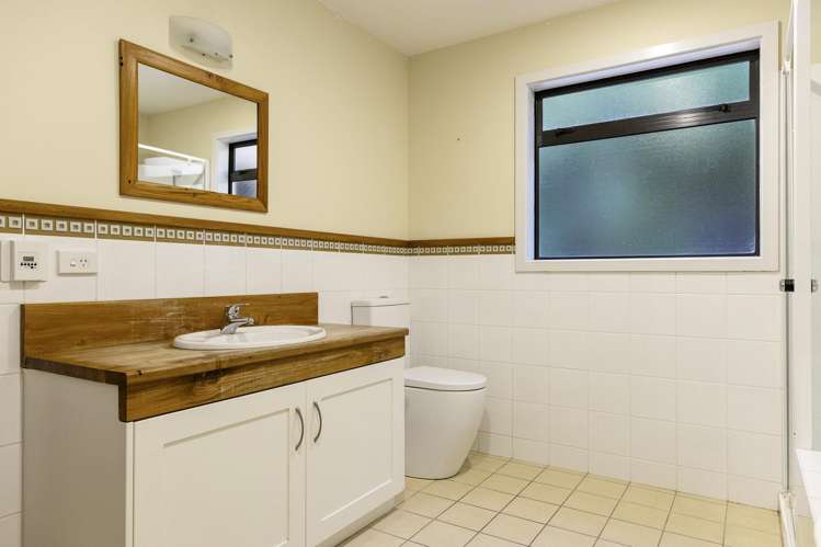 214 Mapara Road Acacia Bay_34