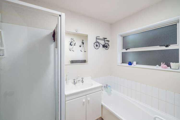 57 Ranui Crescent Diamond Harbour_10