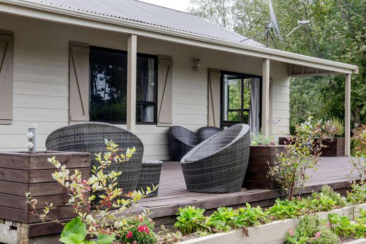 158 Golf Links Road Kaiata_16