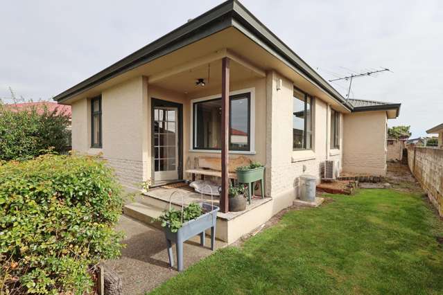 Central CBD Opportunity!